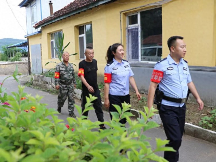 警地融合筑牢阵地堡垒：小警务服务大民生