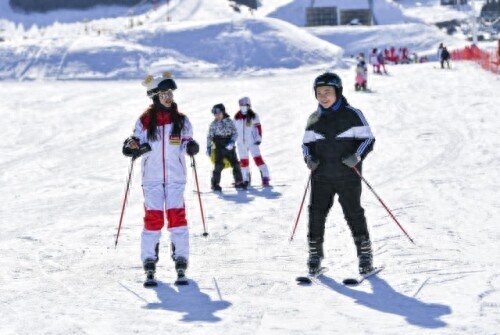 冬闲变冬忙乌鲁木齐冰雪热带动就业