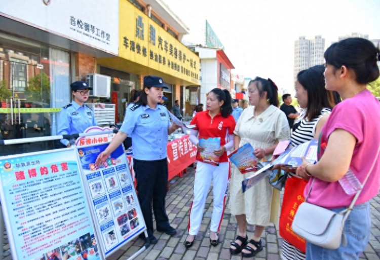 “反诈套餐”送上门 线上线下齐发力