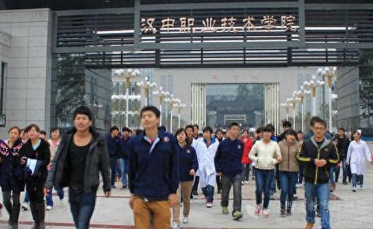 汉中职业技术学院坚持内涵发展“十二五”建设成就显著