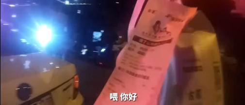 合肥辅警深夜送外卖还请客户给个好评真相是……